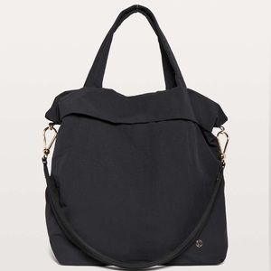 EUC On My Level Lululemon Bag